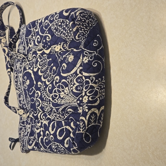 Navy zip Tote Twirly Bird Totebag Vera Bradley gently used - Picture 4 of 14